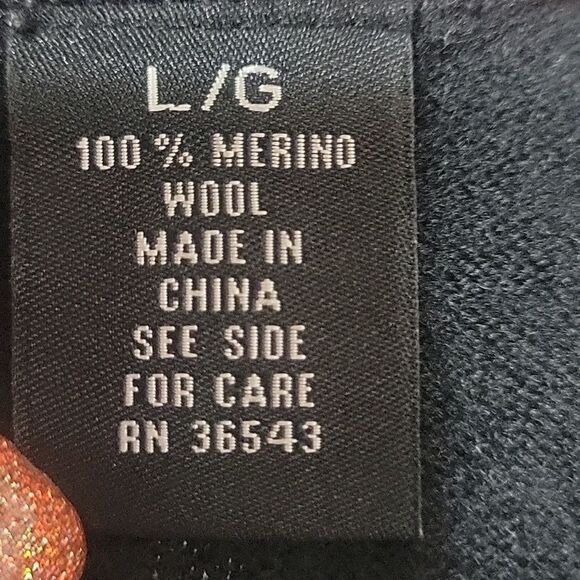 CK Calvin Klein 100%Merino wool v neck, size L - Picture 4 of 5